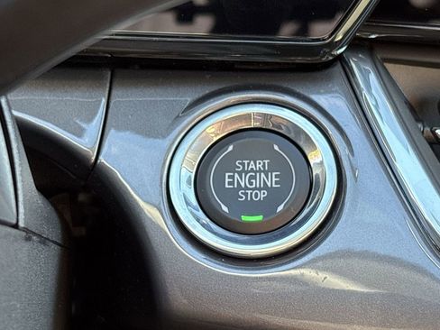 New 2025 Chevrolet Trax ACTIV w/ Driver Confidence Package image 18