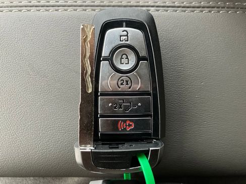 New 2026 Ford F250 Platinum w/ Platinum Plus Package image 34