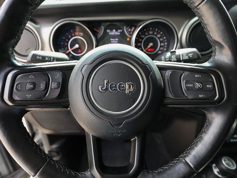 Used 2022 Jeep Wrangler Sport AWD/4WD image 16