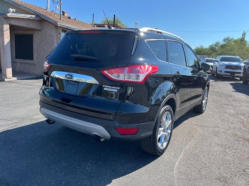 Used 2016 Ford Escape Titanium image 5