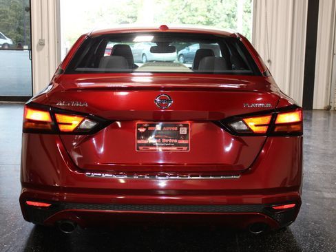Used 2019 Nissan Altima 2.5 Platinum FWD image 4