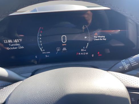 Certified 2025 Cadillac XT4 Sport w/ Technology Package image 19