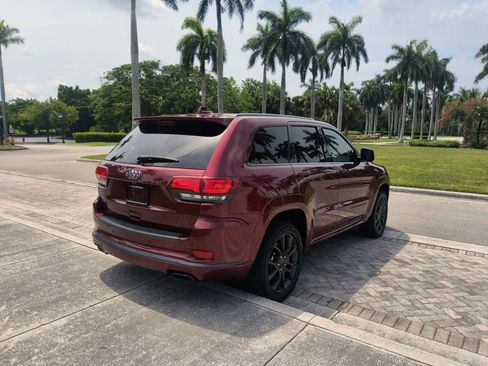 Used 2020 Jeep Grand Cherokee High Altitude AWD/4WD image 22