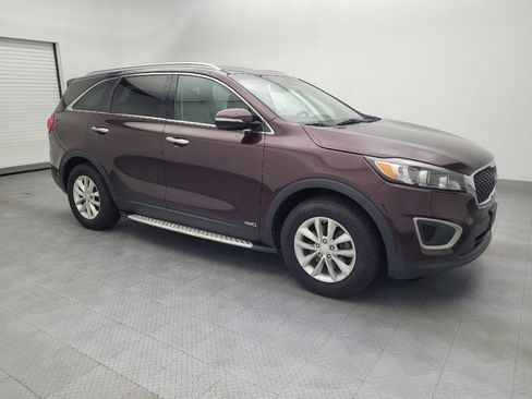 Used 2016 Kia Sorento LX w/ LX Convenience Package image 11