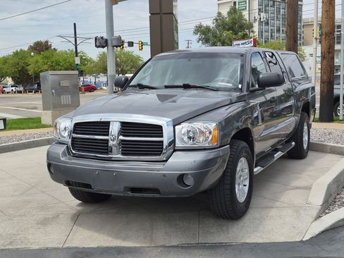 Used 2007 Dodge Dakota SLT w/ Trailer Tow Group AWD/4WD image 10
