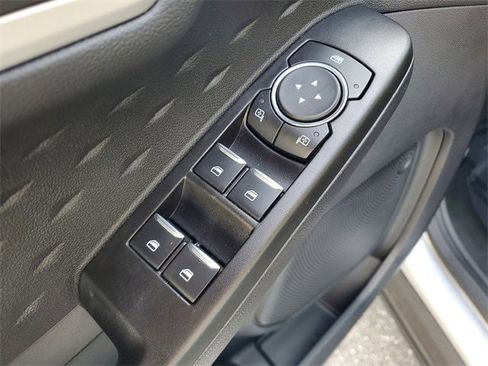 Used 2020 Ford Escape SEL image 16