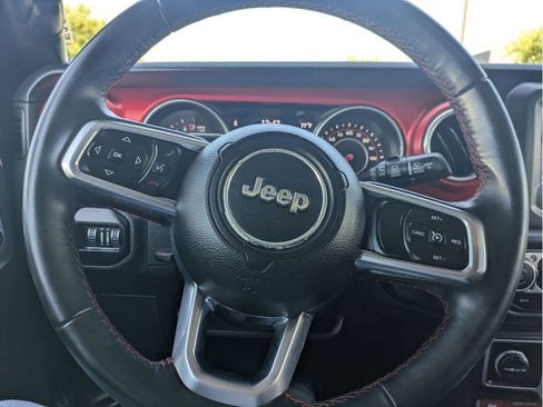 Used 2018 Jeep Wrangler Unlimited Rubicon image 19