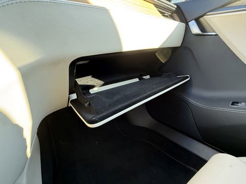 Used 2020 Tesla Model S Long Range Plus image 41