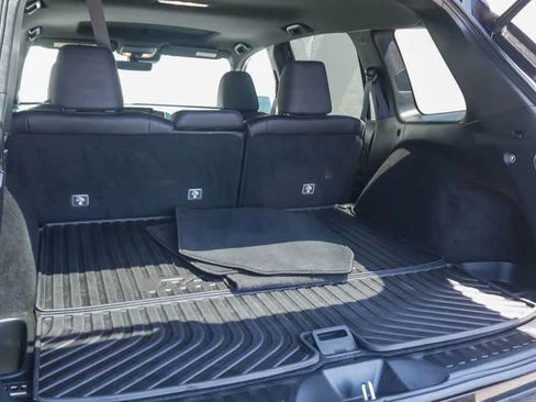 Used 2023 Honda Passport EX-L image 24