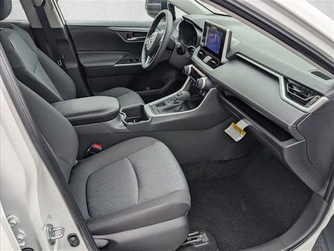 New 2025 Toyota RAV4 XLE image 6