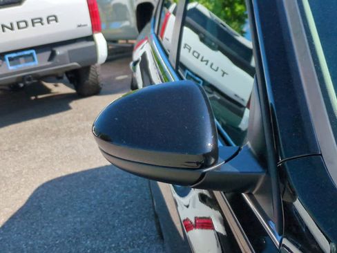 Used 2024 Volkswagen Jetta SE w/ Panoramic Sunroof Package FWD image 12