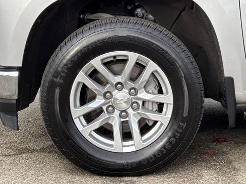 Used 2019 Chevrolet Silverado 1500 LTZ w/ LTZ Convenience Package image 12