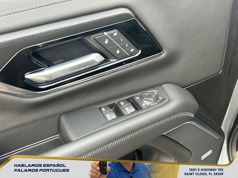 Certified 2026 GMC Yukon Denali w/ Denali Reserve Package AWD/4WD image 13