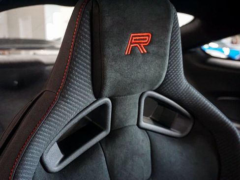 Used 2016 Ford Mustang Shelby GT350R w/ GT350R Equipment Group 920A RWD image 58