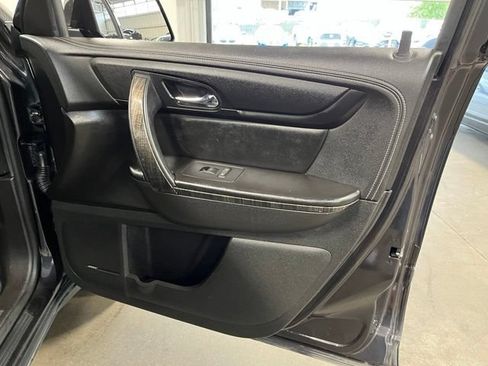 Used 2017 GMC Acadia Limited SLT FWD image 12