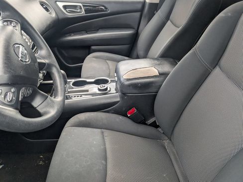 Used 2020 Nissan Pathfinder S AWD/4WD image 8