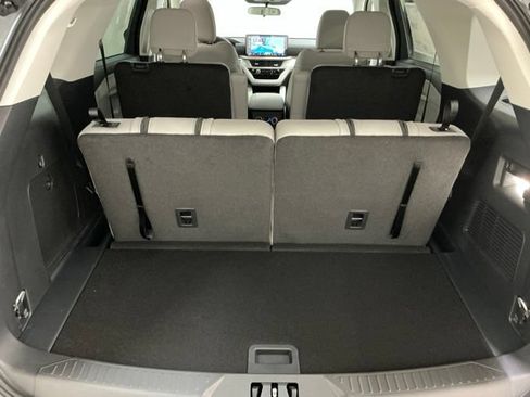 New 2026 Ford Explorer Active w/ Active Comfort Package AWD/4WD image 17