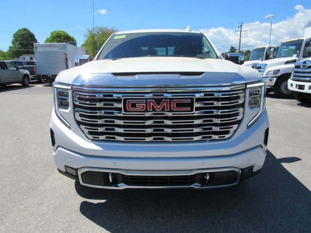 Certified 2023 GMC Sierra 1500 Denali w/ Technology Package AWD/4WD image 5