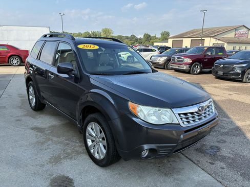Used 2012 Subaru Forester 2.5X Limited AWD/4WD image 3