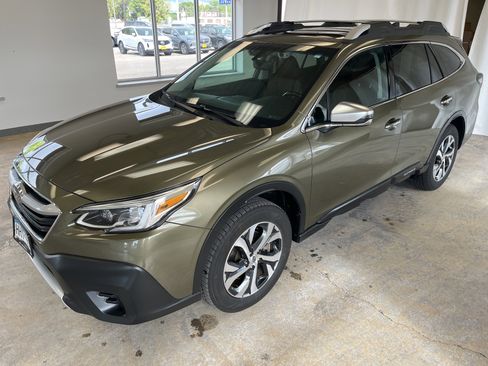 Used 2021 Subaru Outback Touring AWD/4WD image 35