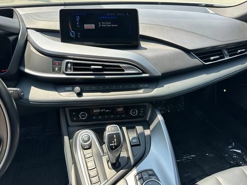 Used 2015 BMW i8 AWD/4WD image 19