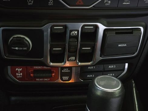 Used 2021 Jeep Wrangler Unlimited Rubicon AWD/4WD image 20