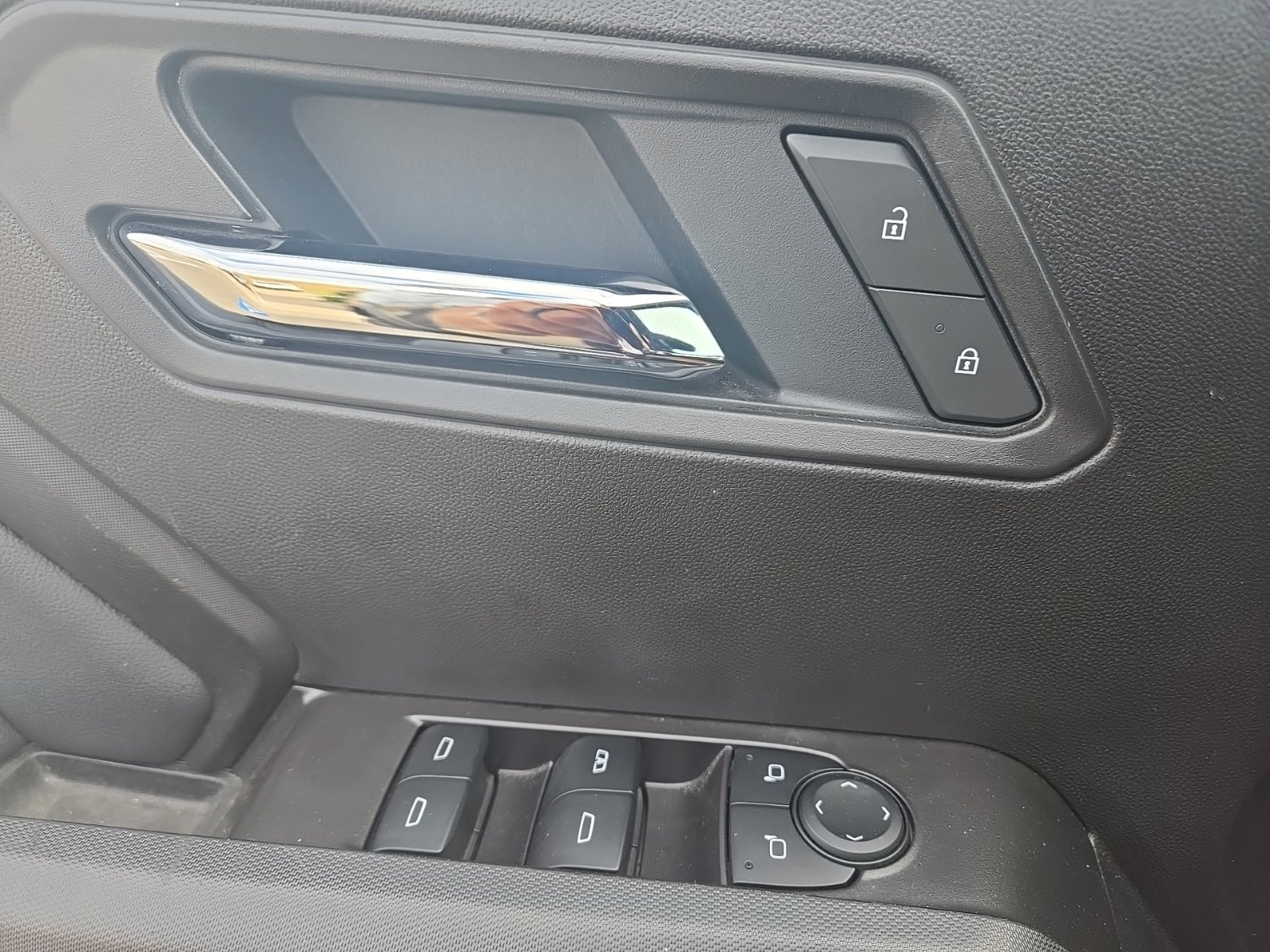 Used 2025 GMC Canyon Elevation w/ Convenience Package RWD image 15
