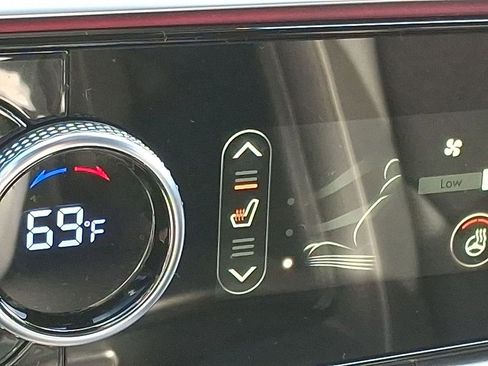 Used 2024 Genesis GV70 2.5T Sport Prestige w/ Sport Prestige Package image 19