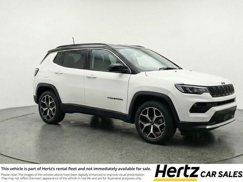 Used 2025 Jeep Compass Limited image 1