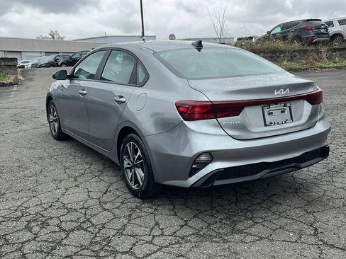 Used 2023 Kia Forte LXS FWD image 4