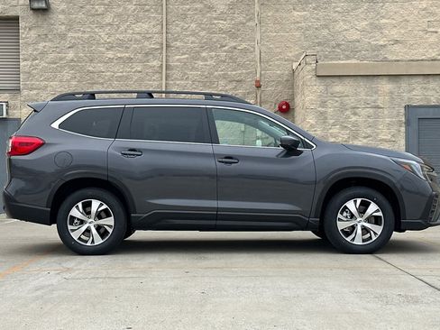 New 2025 Subaru Ascent Premium image 2