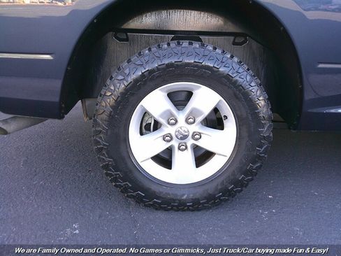 Used 2017 RAM 1500 Express image 47