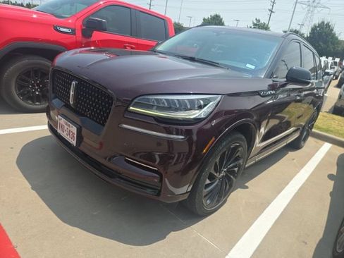Used 2024 Lincoln Aviator Reserve w/ Equipment Group 201A AWD/4WD image 2