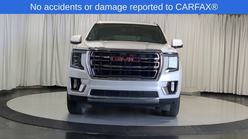 Used 2023 GMC Yukon SLT w/ SLT Premium Package AWD/4WD image 3