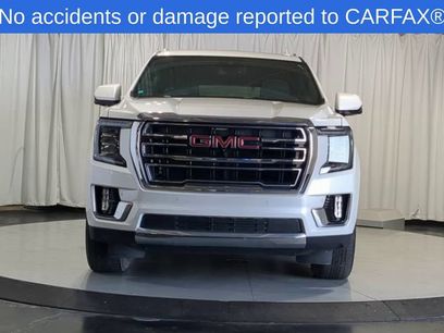 Used 2023 GMC Yukon SLT w/ SLT Premium Package