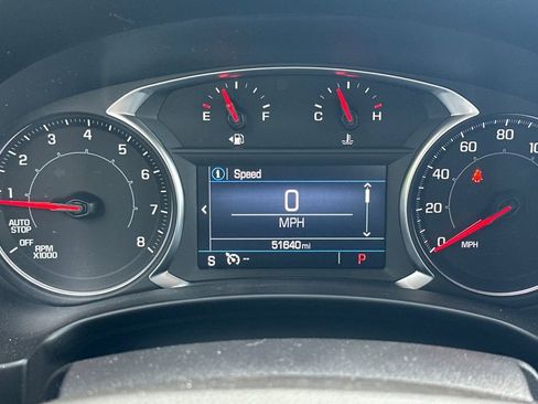 Used 2024 GMC Terrain SLE AWD/4WD image 25