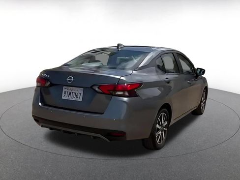 Used 2025 Nissan Versa SV FWD image 15