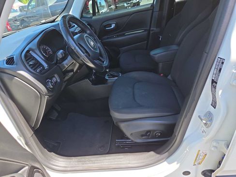 Used 2020 Jeep Renegade Altitude AWD/4WD image 19