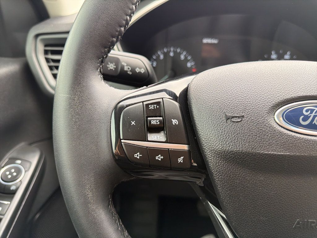 Used 2022 Ford Escape SE w/ Convenience Package AWD/4WD image 15