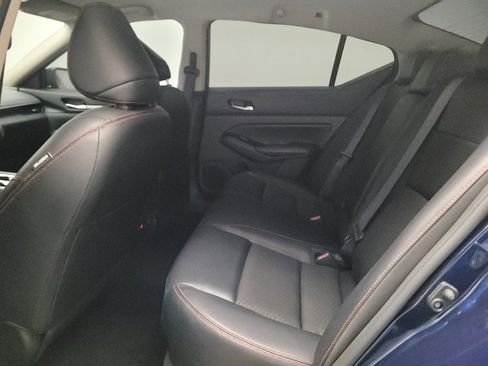 Used 2023 Nissan Altima 2.5 SR FWD image 18
