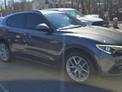 Used 2018 Alfa Romeo Stelvio Sport w/ Quick Order Package 22J Sport image 4