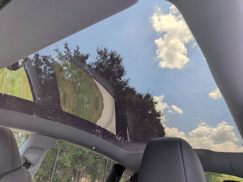 Used 2026 Tesla Model Y AWD image 27