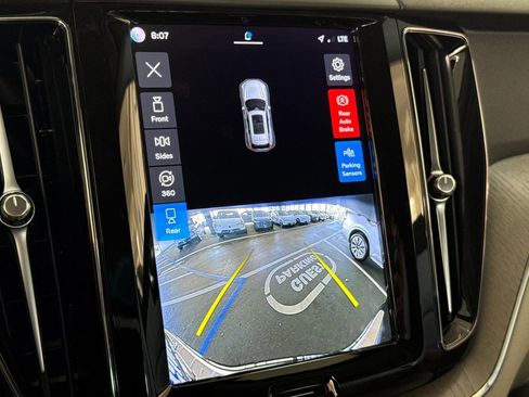 Certified 2023 Volvo XC60 B5 Plus w/ Climate Package AWD/4WD image 19
