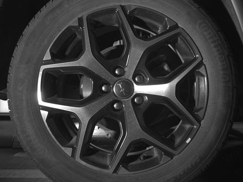 Used 2025 Jeep Compass Limited image 15