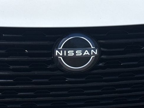 Used 2024 Nissan Sentra SV FWD image 8