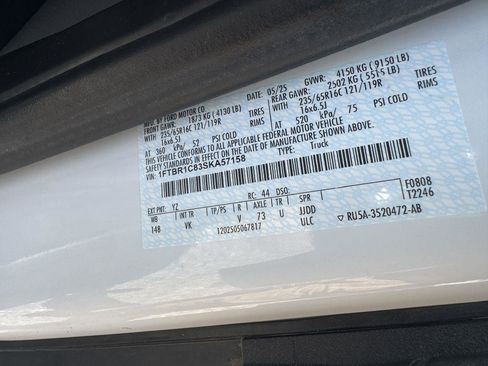 Used 2025 Ford Transit 250 148 Medium Roof RWD image 18