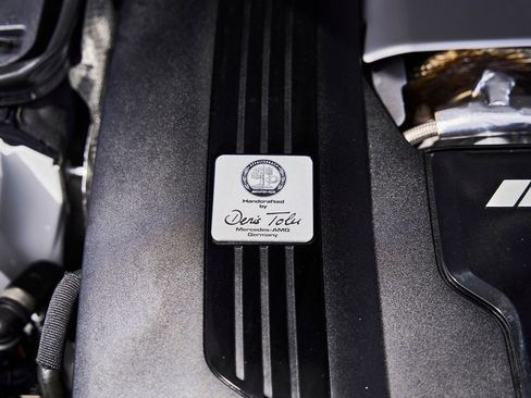 Used 2024 Mercedes-Benz AMG GT 63 image 20