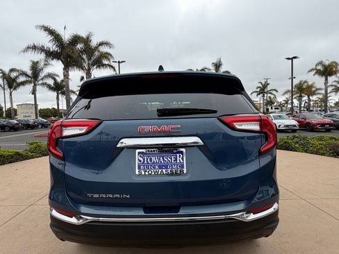 Used 2024 GMC Terrain SLT FWD image 5