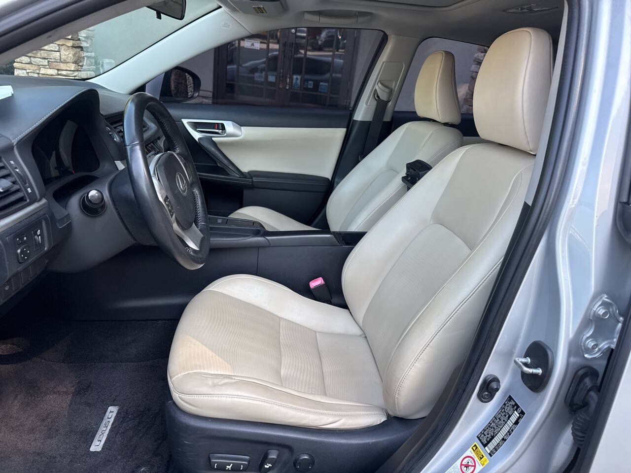 Used 2011 Lexus CT 200h Premium FWD image 10