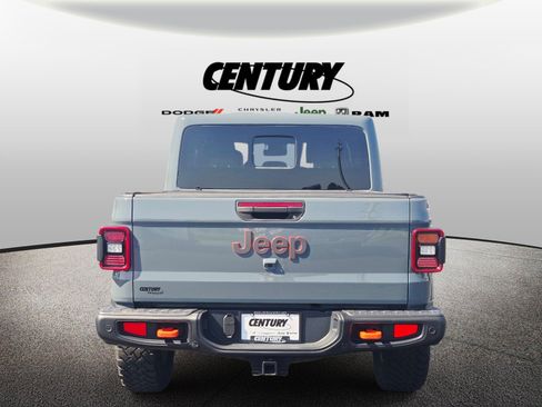 Used 2024 Jeep Gladiator Mojave AWD/4WD image 5